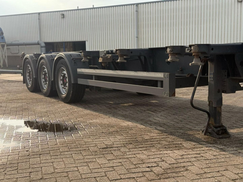 Kögel PORT 40 SIMPLEX 20 CONTAINER CHASSIS, NL TRAILER, 2020 - Containertransporter/ Wissellaadbak oplegger: afbeelding 2 Kögel PORT 40 SIMPLEX 20 CONTAINER CHASSIS, NL TRAILER, 2020 - Containertransporter/ Wissellaadbak oplegger: afbeelding 2