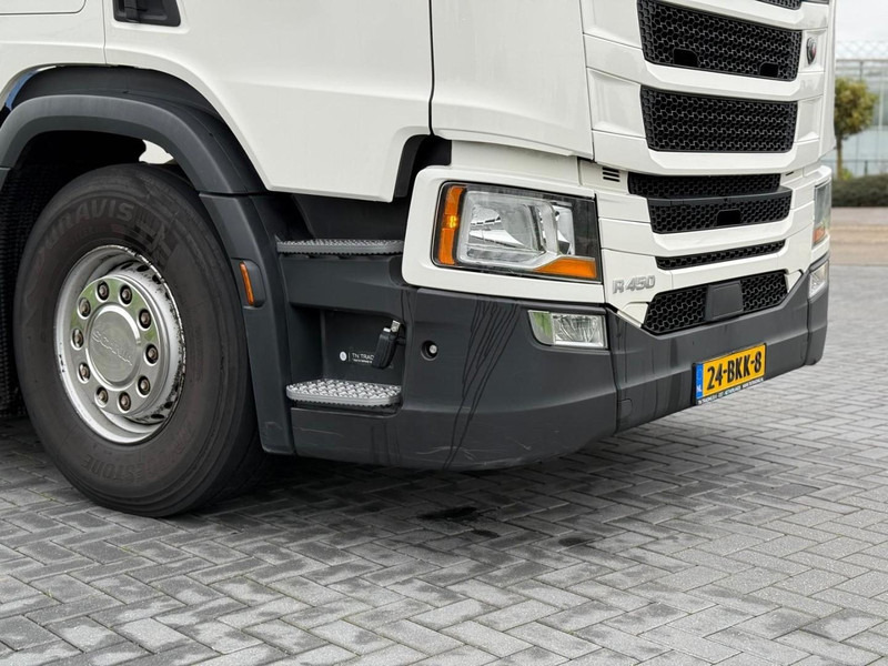 Scania R450 RETARDER, TWEE TANKS, GESTUURDE VOORLOPER, TOP! - Trekker: afbeelding 4 Scania R450 RETARDER, TWEE TANKS, GESTUURDE VOORLOPER, TOP! - Trekker: afbeelding 4