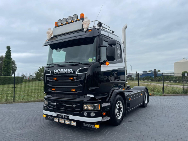 Scania R520 SHOW TRUCK, RETARDER, LEATHER SEATS, MANUEL! - Trekker: afbeelding 2 Scania R520 SHOW TRUCK, RETARDER, LEATHER SEATS, MANUEL! - Trekker: afbeelding 2