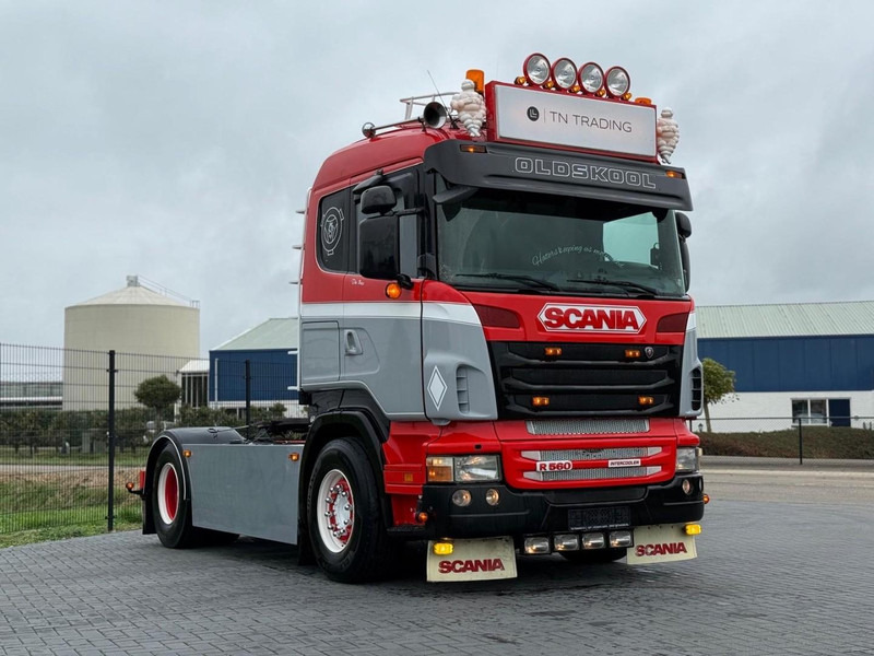 Scania R560 V8 SHOW, TOP, LEREN STOELEN, RETARDER, HANDGESCHAKELD. - Trekker: afbeelding 1 Scania R560 V8 SHOW, TOP, LEREN STOELEN, RETARDER, HANDGESCHAKELD. - Trekker: afbeelding 1