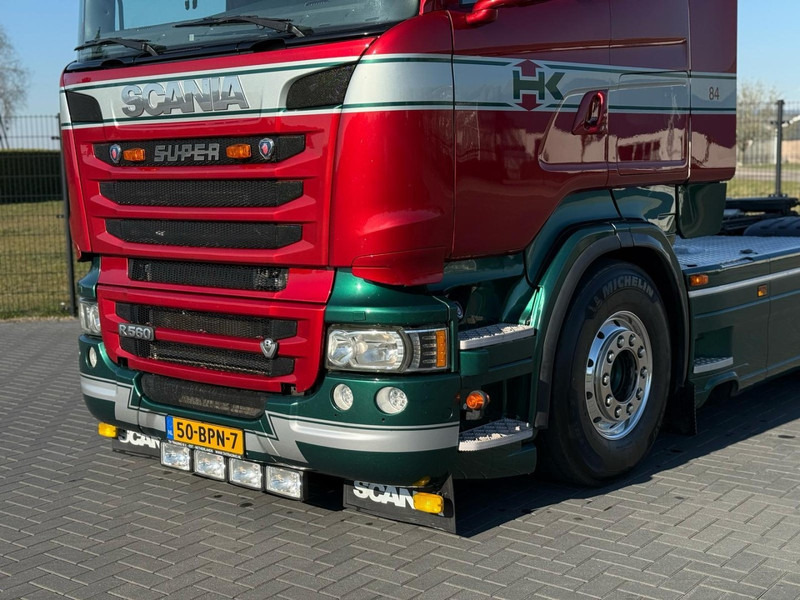 Scania R560 V8 SHOW TRUCK, INTERIOR, FULL AIR, LIKE NEW. - Trekker: afbeelding 4 Scania R560 V8 SHOW TRUCK, INTERIOR, FULL AIR, LIKE NEW. - Trekker: afbeelding 4