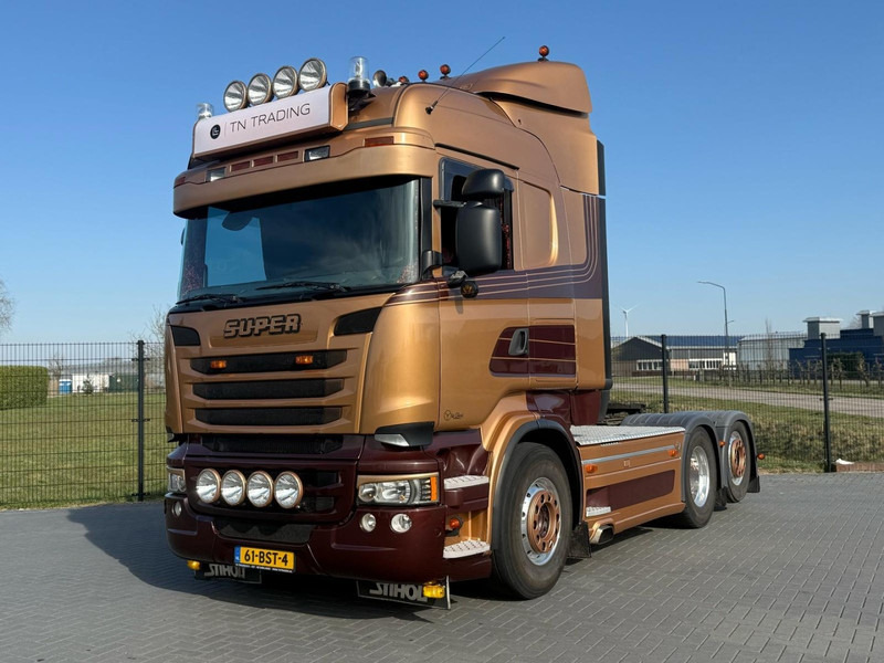 Scania R730 V8 V8, SHOWTRUCK VOLLUCHT, RETARDER,  HYDRAULIEK, BOOGIE, ALU WIELEN, LEER. - Trekker: afbeelding 1 Scania R730 V8 V8, SHOWTRUCK VOLLUCHT, RETARDER,  HYDRAULIEK, BOOGIE, ALU WIELEN, LEER. - Trekker: afbeelding 1