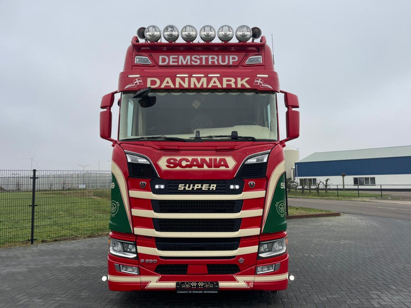 Scania S650 V8 NGS SHOW TRUCK, FULL AIR, RETARDER, PTO/HYDRAULIC! - Trekker: afbeelding 3 Scania S650 V8 NGS SHOW TRUCK, FULL AIR, RETARDER, PTO/HYDRAULIC! - Trekker: afbeelding 3