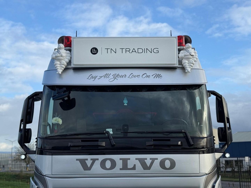 Volvo FH 13.460XL SHOW, ALCOA, INTERIEUR, ALS NIEUW, PUSHER, TOP. - Trekker: afbeelding 4 Volvo FH 13.460XL SHOW, ALCOA, INTERIEUR, ALS NIEUW, PUSHER, TOP. - Trekker: afbeelding 4