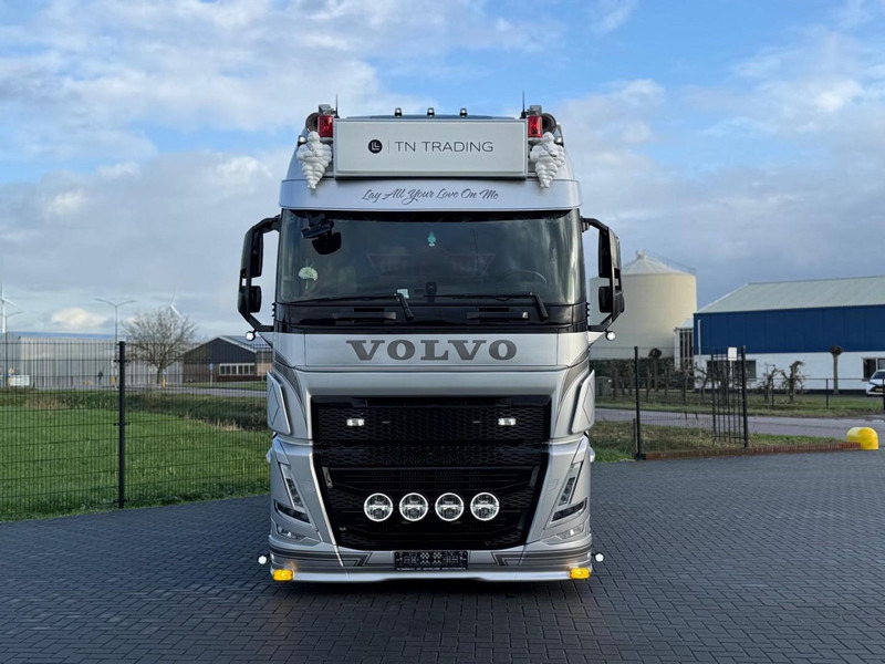 Volvo FH 13.460XL SHOW, ALCOA, INTERIEUR, ALS NIEUW, PUSHER, TOP. - Trekker: afbeelding 3 Volvo FH 13.460XL SHOW, ALCOA, INTERIEUR, ALS NIEUW, PUSHER, TOP. - Trekker: afbeelding 3