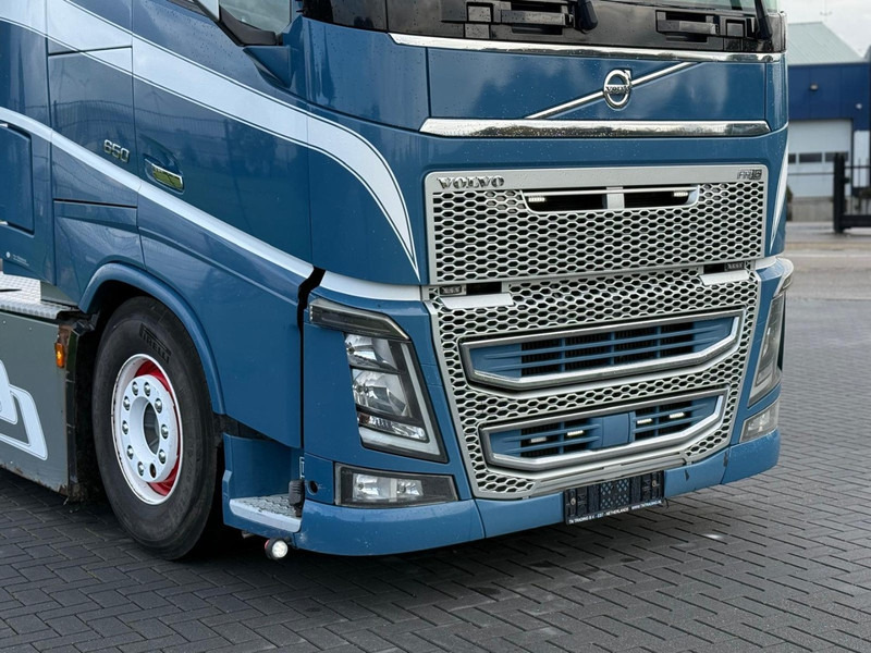 Volvo FH16.650 VOLLUCHT, HYDRAULIEK, SHOW INTERIEUR, DYNAMIC STEERING. - Trekker: afbeelding 2 Volvo FH16.650 VOLLUCHT, HYDRAULIEK, SHOW INTERIEUR, DYNAMIC STEERING. - Trekker: afbeelding 2