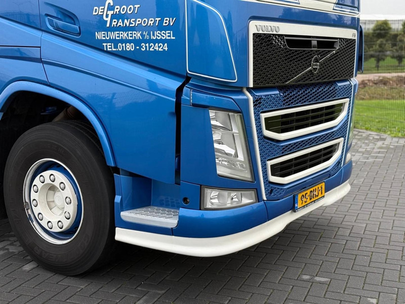 Volvo FH 540 CONTAINER TRANSPORT, KIEP SYSTEEM, LEATHER SEATS, TOP. - Containertransporter/ Wissellaadbak vrachtwagen: afbeelding 4 Volvo FH 540 CONTAINER TRANSPORT, KIEP SYSTEEM, LEATHER SEATS, TOP. - Containertransporter/ Wissellaadbak vrachtwagen: afbeelding 4