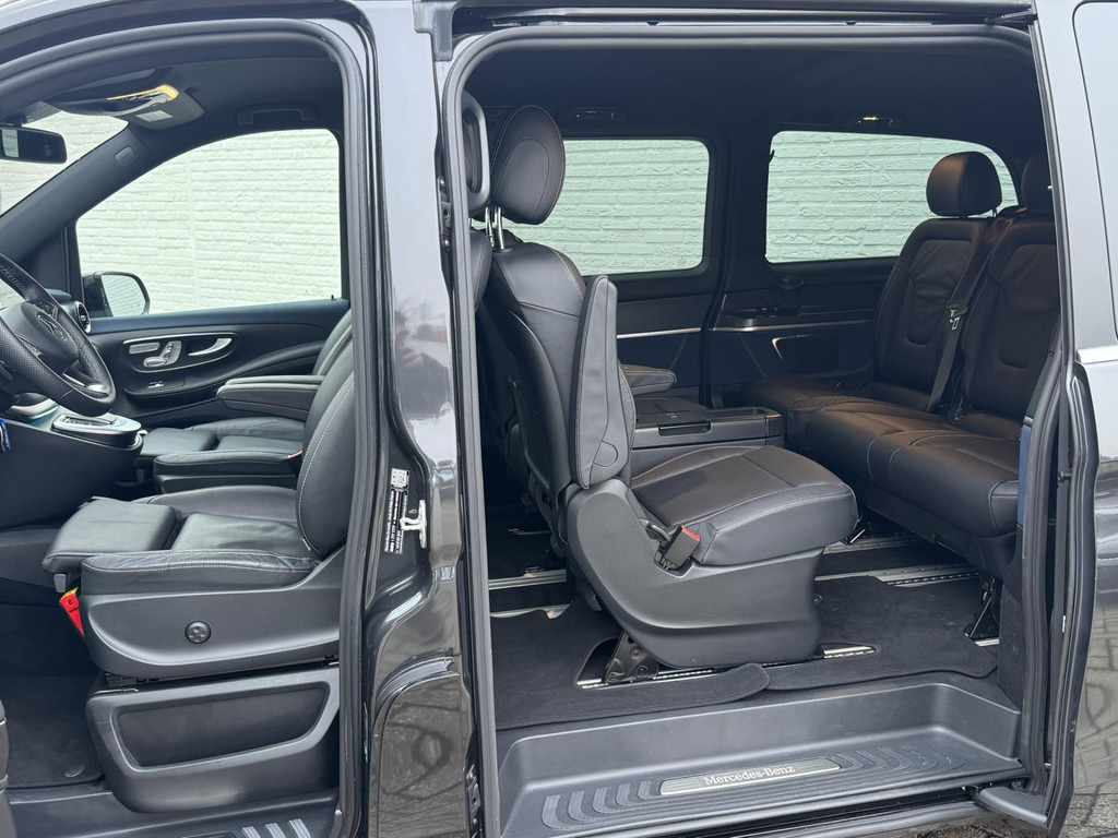 Personenvervoer, Elektrische bedrijfswagen Mercedes-Benz EQV-300 L2 Avantgarde Burmester 7 persoons Stoelkoeling Elektrische schuifdeuren Middenconsole: afbeelding 17 Personenvervoer, Elektrische bedrijfswagen Mercedes-Benz EQV-300 L2 Avantgarde Burmester 7 persoons Stoelkoeling Elektrische schuifdeuren Middenconsole: afbeelding 17