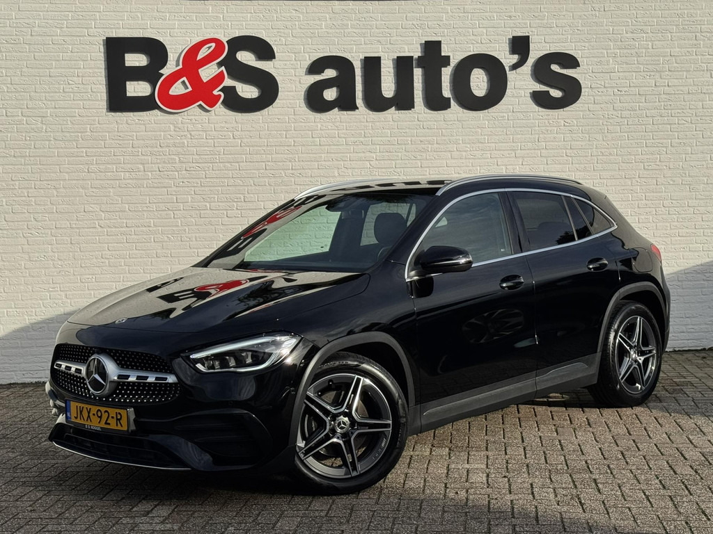 Mercedes-Benz GLA-200 AMG Sfeerverlichting Trekhaak Cruise Climate Navigatie Bluetooth Stoelverwarming - SUV: afbeelding 1 Mercedes-Benz GLA-200 AMG Sfeerverlichting Trekhaak Cruise Climate Navigatie Bluetooth Stoelverwarming - SUV: afbeelding 1