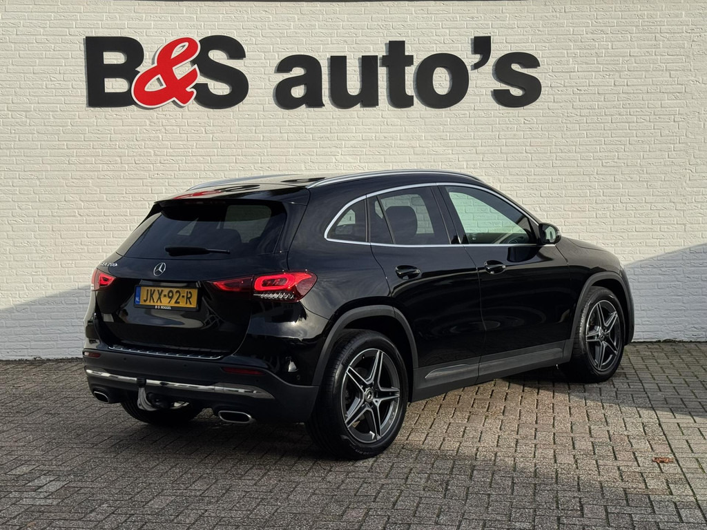 Mercedes-Benz GLA-200 AMG Sfeerverlichting Trekhaak Cruise Climate Navigatie Bluetooth Stoelverwarming - SUV: afbeelding 2 Mercedes-Benz GLA-200 AMG Sfeerverlichting Trekhaak Cruise Climate Navigatie Bluetooth Stoelverwarming - SUV: afbeelding 2