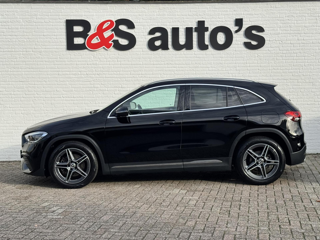 Mercedes-Benz GLA-200 AMG Sfeerverlichting Trekhaak Cruise Climate Navigatie Bluetooth Stoelverwarming - SUV: afbeelding 5 Mercedes-Benz GLA-200 AMG Sfeerverlichting Trekhaak Cruise Climate Navigatie Bluetooth Stoelverwarming - SUV: afbeelding 5