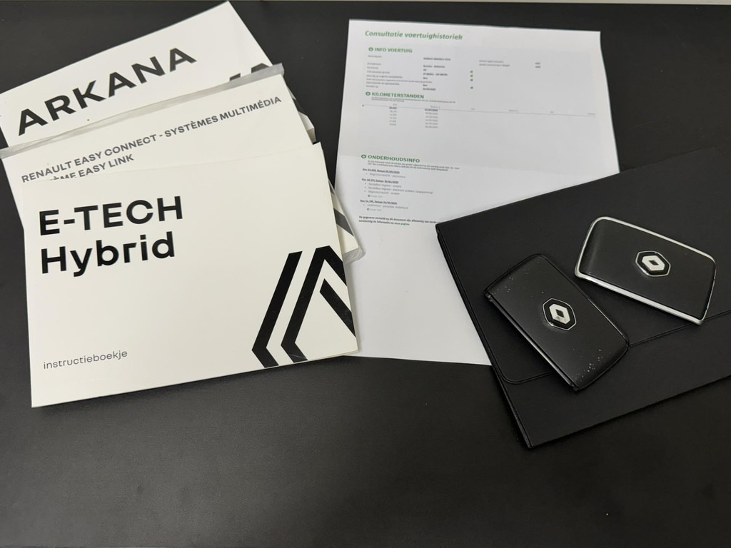 Renault Arkana-1.6 E-Tech hybrid 145 E-Tech engineered R.S. Line Adaptive cruise Climate control Stoel- / stuurverwarming Full LED - SUV: afbeelding 3 Renault Arkana-1.6 E-Tech hybrid 145 E-Tech engineered R.S. Line Adaptive cruise Climate control Stoel- / stuurverwarming Full LED - SUV: afbeelding 3