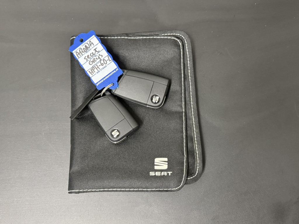 SEAT Arona-1.0 TSI FR Business Adaptive cruise Climate control Full LED Apple Carplay / Android Auto Link Parkeersensor achter - SUV: afbeelding 3 SEAT Arona-1.0 TSI FR Business Adaptive cruise Climate control Full LED Apple Carplay / Android Auto Link Parkeersensor achter - SUV: afbeelding 3