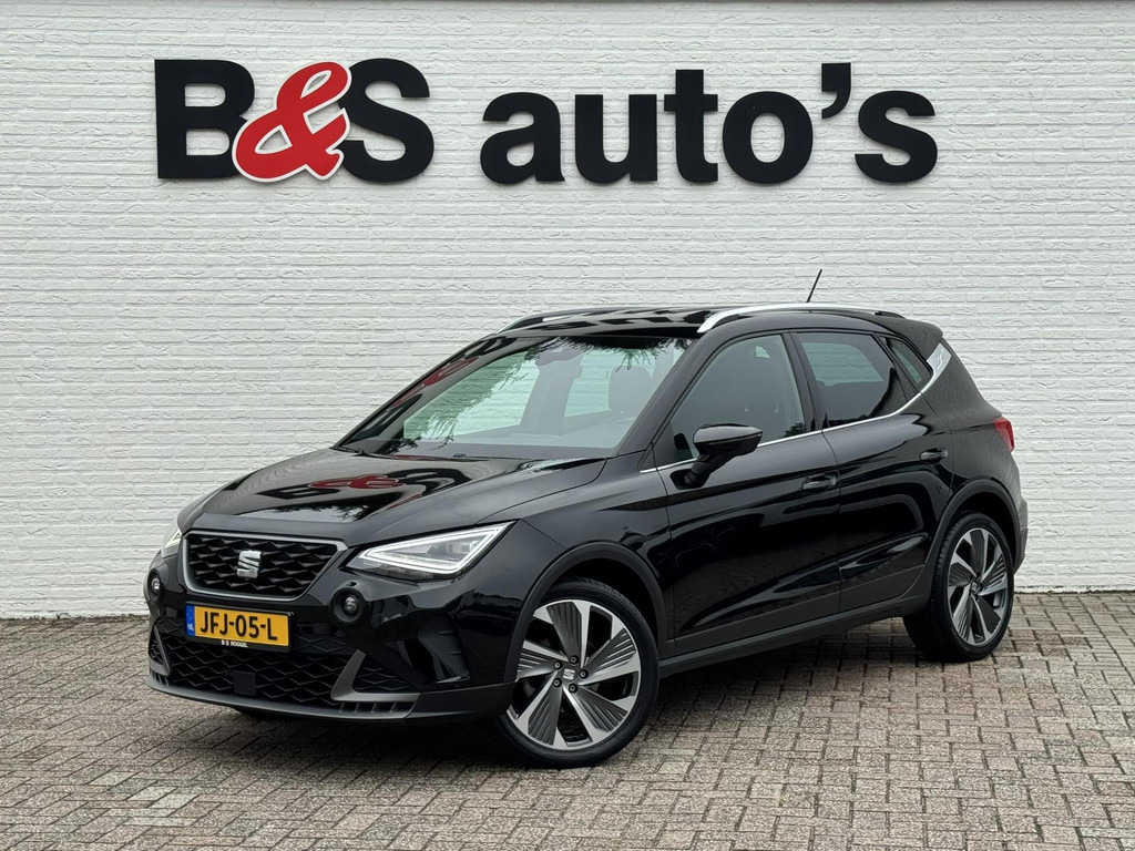 SEAT Arona-1.0 TSI FR Business Connect Adaptive Cruise Climate control Full LED Apple Carplay Parkeersensor achter - SUV: afbeelding 1 SEAT Arona-1.0 TSI FR Business Connect Adaptive Cruise Climate control Full LED Apple Carplay Parkeersensor achter - SUV: afbeelding 1