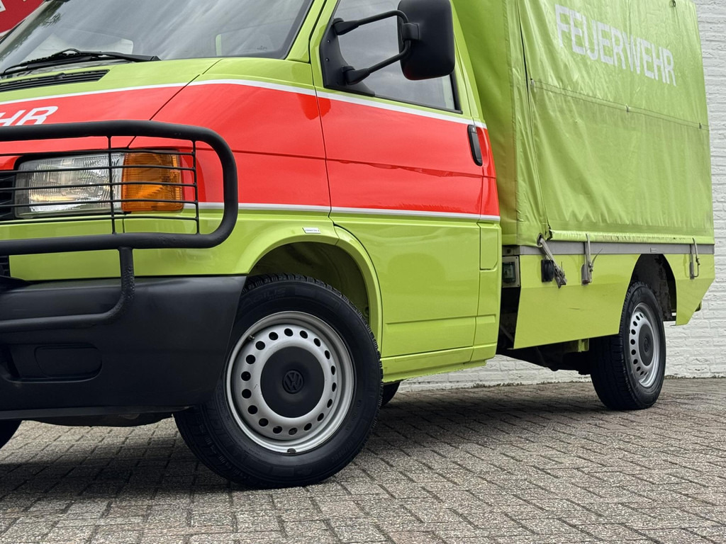 Volkswagen Transporter-2.5 292 syncro ex Zwitserse brandweer Trekhaak Verstralers Laadruimte ventilatie - Huifzeil bedrijfswagen: afbeelding 5 Volkswagen Transporter-2.5 292 syncro ex Zwitserse brandweer Trekhaak Verstralers Laadruimte ventilatie - Huifzeil bedrijfswagen: afbeelding 5
