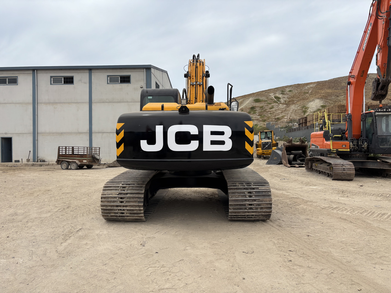 JCB JS220LC - Rupsgraafmachine: afbeelding 4 JCB JS220LC - Rupsgraafmachine: afbeelding 4