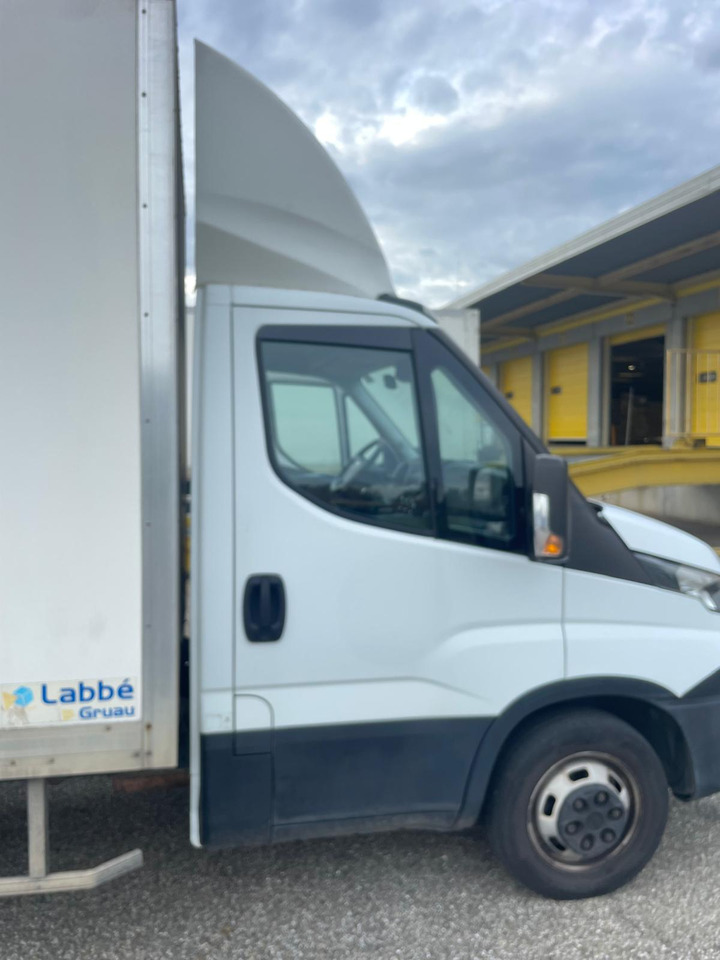 IVECO Dailly 35c16 - Bestelwagen gesloten laadbak: afbeelding 2 IVECO Dailly 35c16 - Bestelwagen gesloten laadbak: afbeelding 2