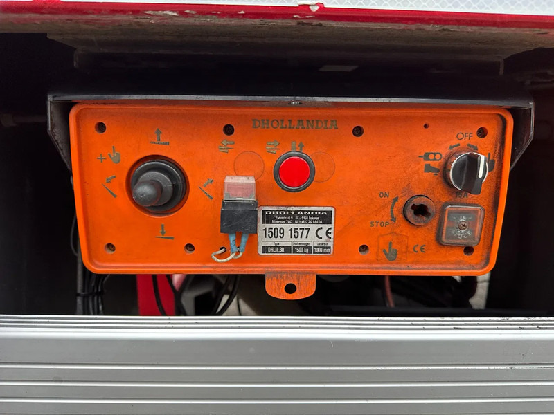 Mercedes-Benz Antos 2127 Aluminium Gesloten Opbouw / Kraanbok / LaadKlep / Euro 6 - Bakwagen: afbeelding 5 Mercedes-Benz Antos 2127 Aluminium Gesloten Opbouw / Kraanbok / LaadKlep / Euro 6 - Bakwagen: afbeelding 5