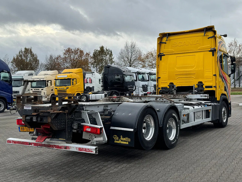 Scania R650 V8 6x2 WB 4.95mtr Retarder Full Air - Chassis vrachtwagen: afbeelding 3 Scania R650 V8 6x2 WB 4.95mtr Retarder Full Air - Chassis vrachtwagen: afbeelding 3