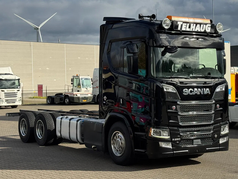 Scania R650 V8 6x4 Chassis Retarder WB 4.50 Only 465tkm! - Chassis vrachtwagen: afbeelding 3 Scania R650 V8 6x4 Chassis Retarder WB 4.50 Only 465tkm! - Chassis vrachtwagen: afbeelding 3