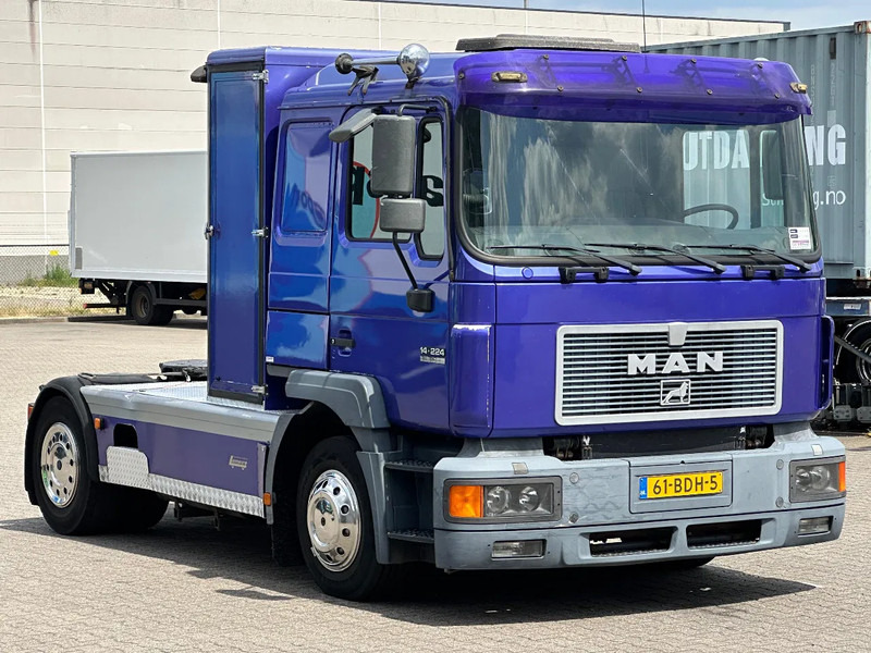 MAN 14.224 4x2 Euro 2 / 6 Cilinder / Manual / 290Tkm! - Trekker: afbeelding 2 MAN 14.224 4x2 Euro 2 / 6 Cilinder / Manual / 290Tkm! - Trekker: afbeelding 2