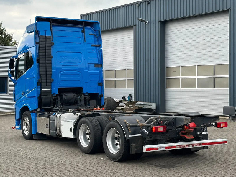 Volvo FH 16.750 6x4 Globe XL Chassis Retarder 3.90 Wb Full Air - Chassis vrachtwagen: afbeelding 4 Volvo FH 16.750 6x4 Globe XL Chassis Retarder 3.90 Wb Full Air - Chassis vrachtwagen: afbeelding 4
