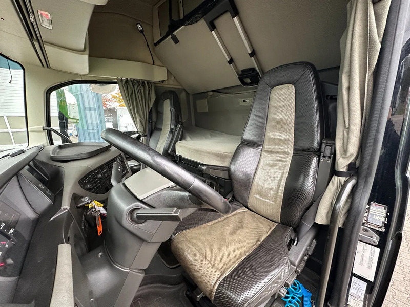 Chassis vrachtwagen Volvo FH 540 6x2 Globe XL - Retarder - Dual Clutch - 4.30 WB - Full Air: afbeelding 14 Chassis vrachtwagen Volvo FH 540 6x2 Globe XL - Retarder - Dual Clutch - 4.30 WB - Full Air: afbeelding 14