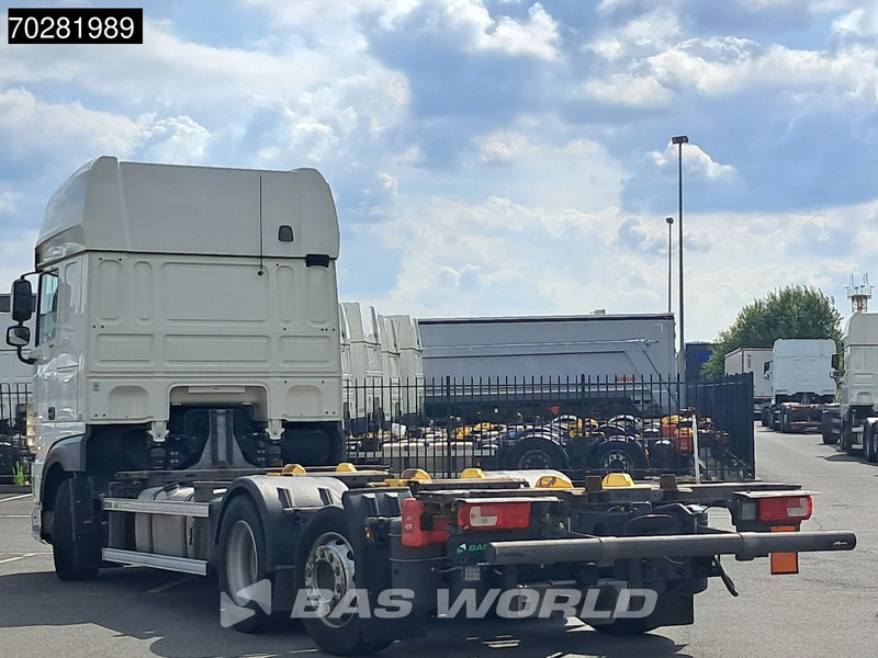 DAF XF 480 6X2 SSC BDF Retarder 2xTanks Lift+Lenkachse ACC Euro 6 - Containertransporter/ Wissellaadbak vrachtwagen: afbeelding 2 DAF XF 480 6X2 SSC BDF Retarder 2xTanks Lift+Lenkachse ACC Euro 6 - Containertransporter/ Wissellaadbak vrachtwagen: afbeelding 2