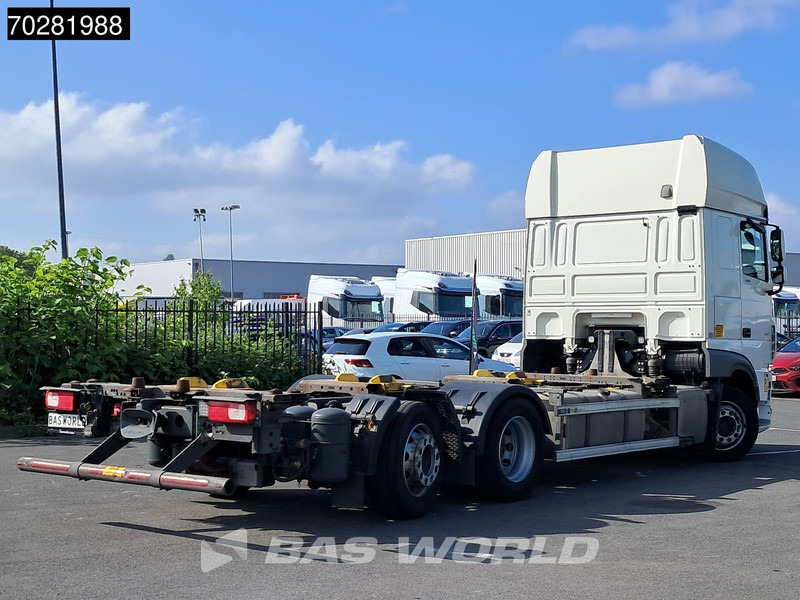 DAF XF 480 6X2 SSC Retarder 2x Tanks Lift+Lenkachse ACC LED - Containertransporter/ Wissellaadbak vrachtwagen: afbeelding 2 DAF XF 480 6X2 SSC Retarder 2x Tanks Lift+Lenkachse ACC LED - Containertransporter/ Wissellaadbak vrachtwagen: afbeelding 2