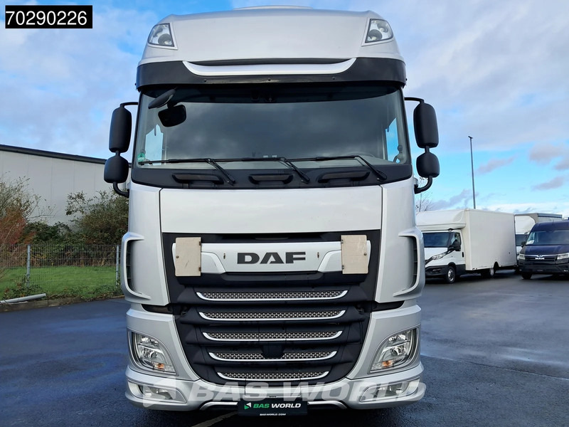 DAF XF 480 4X2 SSC Retarder Mega 2xTanks ACC LED Standklima Euro 6 - Trekker: afbeelding 3 DAF XF 480 4X2 SSC Retarder Mega 2xTanks ACC LED Standklima Euro 6 - Trekker: afbeelding 3