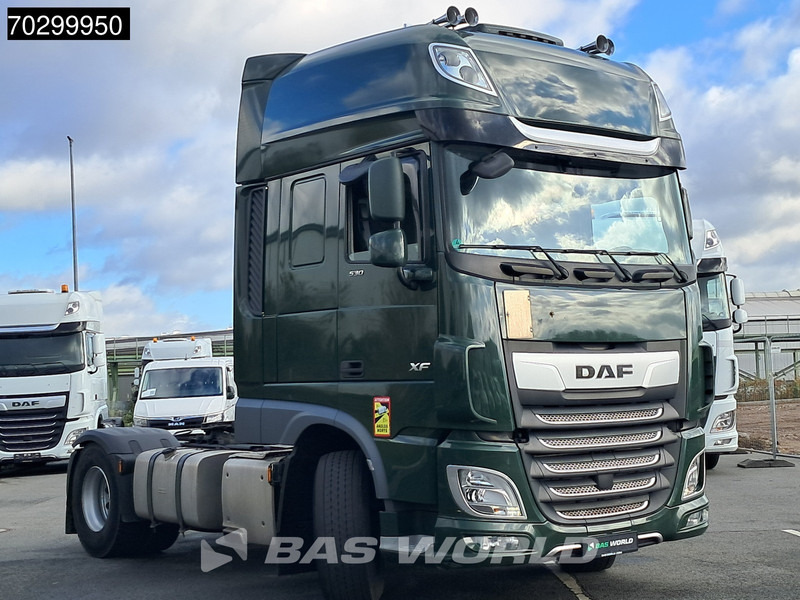 DAF XF 530 4X2 SSC Retarder 2xTanks ACC Standklima Euro 6 - Trekker: afbeelding 3 DAF XF 530 4X2 SSC Retarder 2xTanks ACC Standklima Euro 6 - Trekker: afbeelding 3
