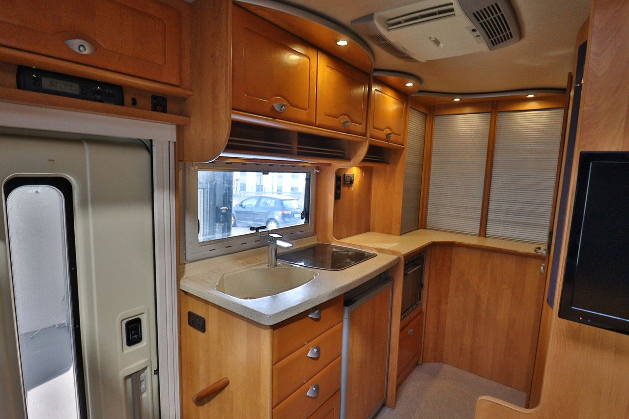 Integraal camper Concorde Concerto I 645 S/Hubbett/Garage/2xKlima/Markise Concorde Concerto I 645 S/Hubbett/Garage/2xKlima/Markise: afbeelding 16