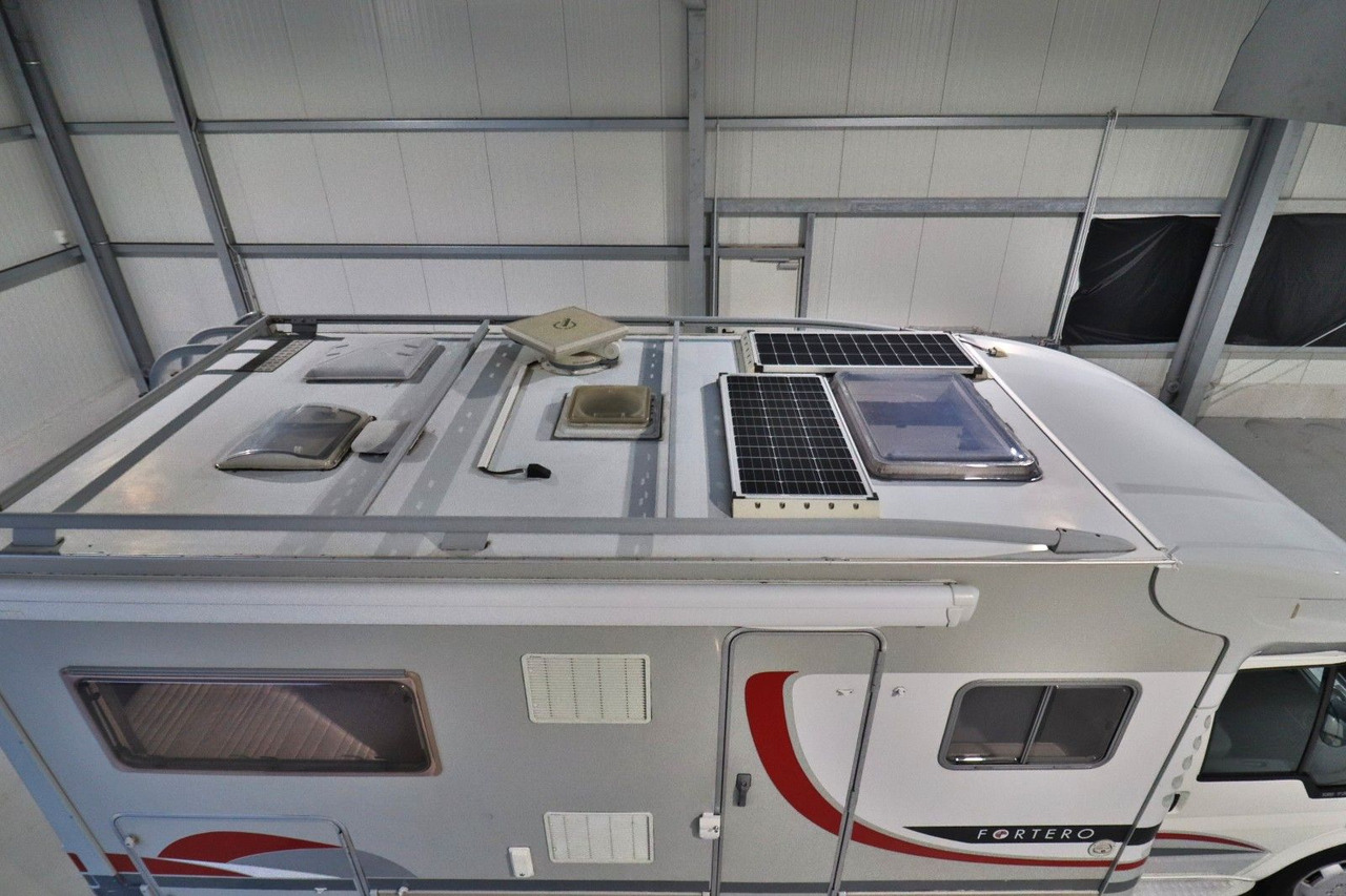 Dethleffs Fortero H 6945/Festbett/Klima/Solar/Markise/AHK - Half integraal camper: afbeelding 4 Dethleffs Fortero H 6945/Festbett/Klima/Solar/Markise/AHK - Half integraal camper: afbeelding 4