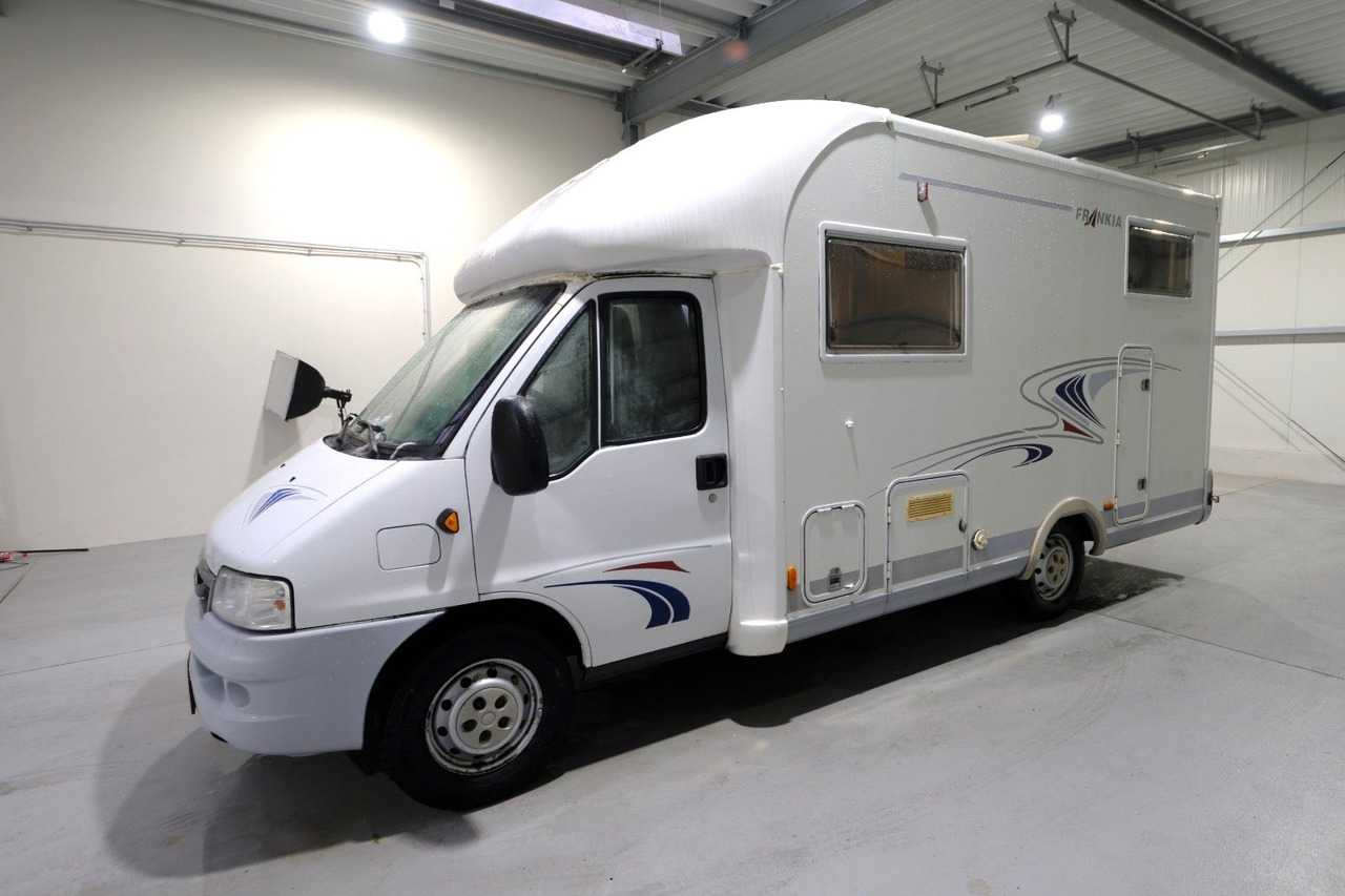 Frankia T 650 BD/Festbett/Garage/Solar/Markise Frankia T 650 BD/Festbett/Garage/Solar/Markise - Half integraal camper: afbeelding 2 Frankia T 650 BD/Festbett/Garage/Solar/Markise Frankia T 650 BD/Festbett/Garage/Solar/Markise - Half integraal camper: afbeelding 2