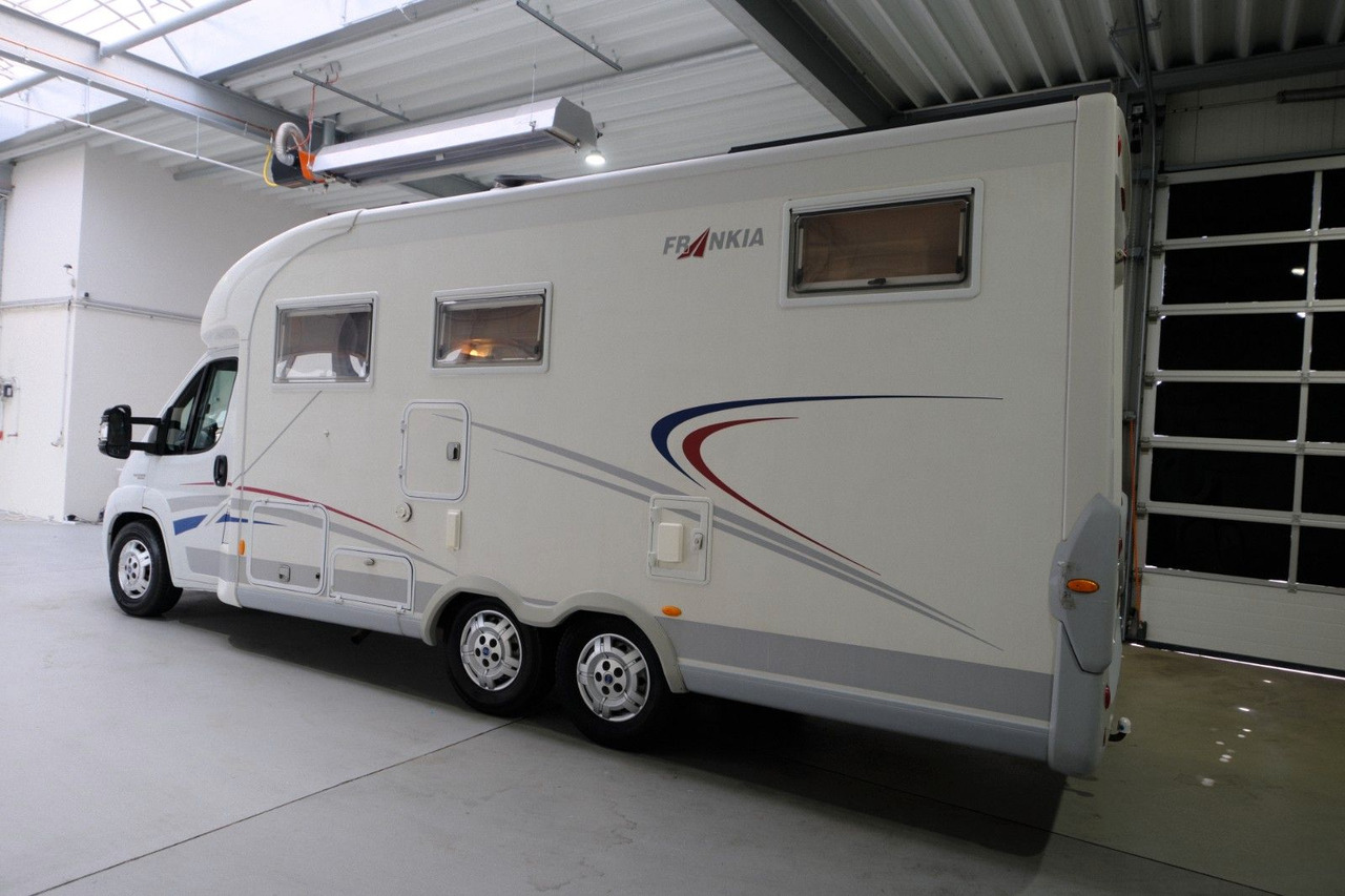 Frankia T 740 BD/Festbett/Garage/Klima/Solar/158 PS - Half integraal camper: afbeelding 3 Frankia T 740 BD/Festbett/Garage/Klima/Solar/158 PS - Half integraal camper: afbeelding 3
