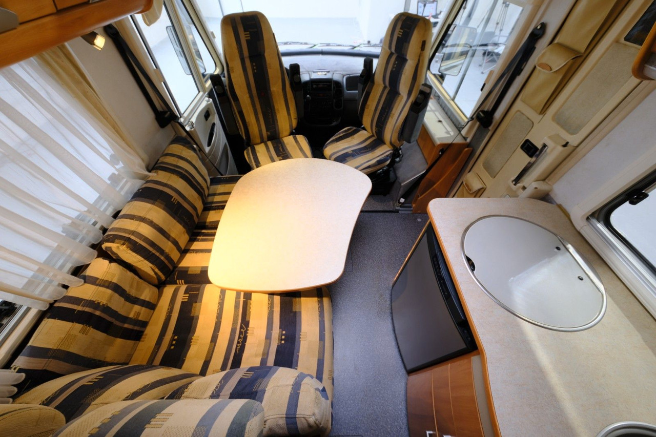 Integraal camper HYMER / ERIBA / HYMERCAR B 504/Festbett+Hubbett/Klima/Solar/DPF-Grün: afbeelding 11