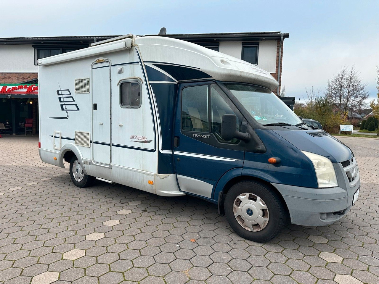 HYMER / ERIBA / HYMERCAR TRAMP T 572 CL/Festbett/Klima/Markise HYMER / ERIBA / HYMERCAR TRAMP T 572 CL/Festbett/Klima/Markise - Half integraal camper: afbeelding 3 HYMER / ERIBA / HYMERCAR TRAMP T 572 CL/Festbett/Klima/Markise HYMER / ERIBA / HYMERCAR TRAMP T 572 CL/Festbett/Klima/Markise - Half integraal camper: afbeelding 3