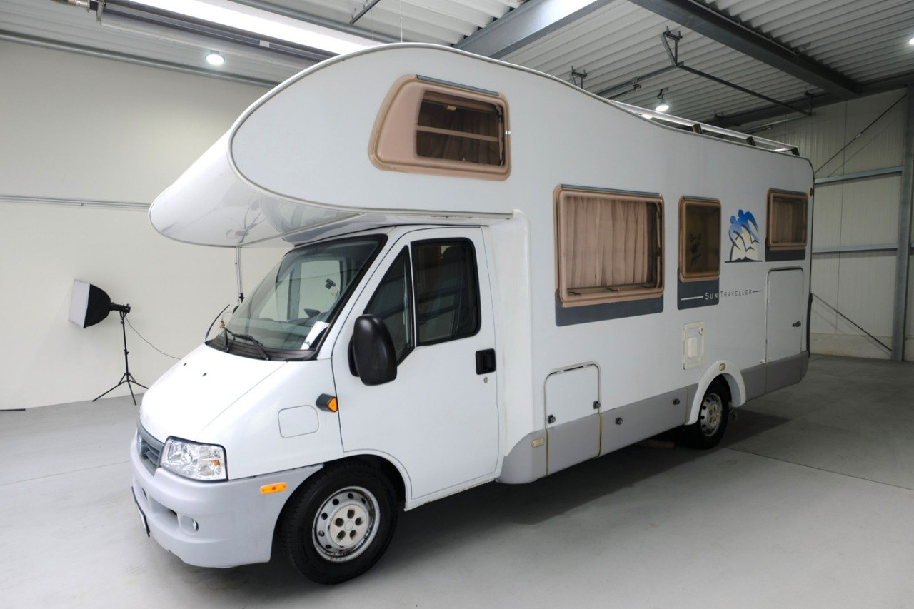 Knaus Sun Traveller 658 LG/Festbett/ DPF Grün/Garage - Alkoof camper: afbeelding 2 Knaus Sun Traveller 658 LG/Festbett/ DPF Grün/Garage - Alkoof camper: afbeelding 2
