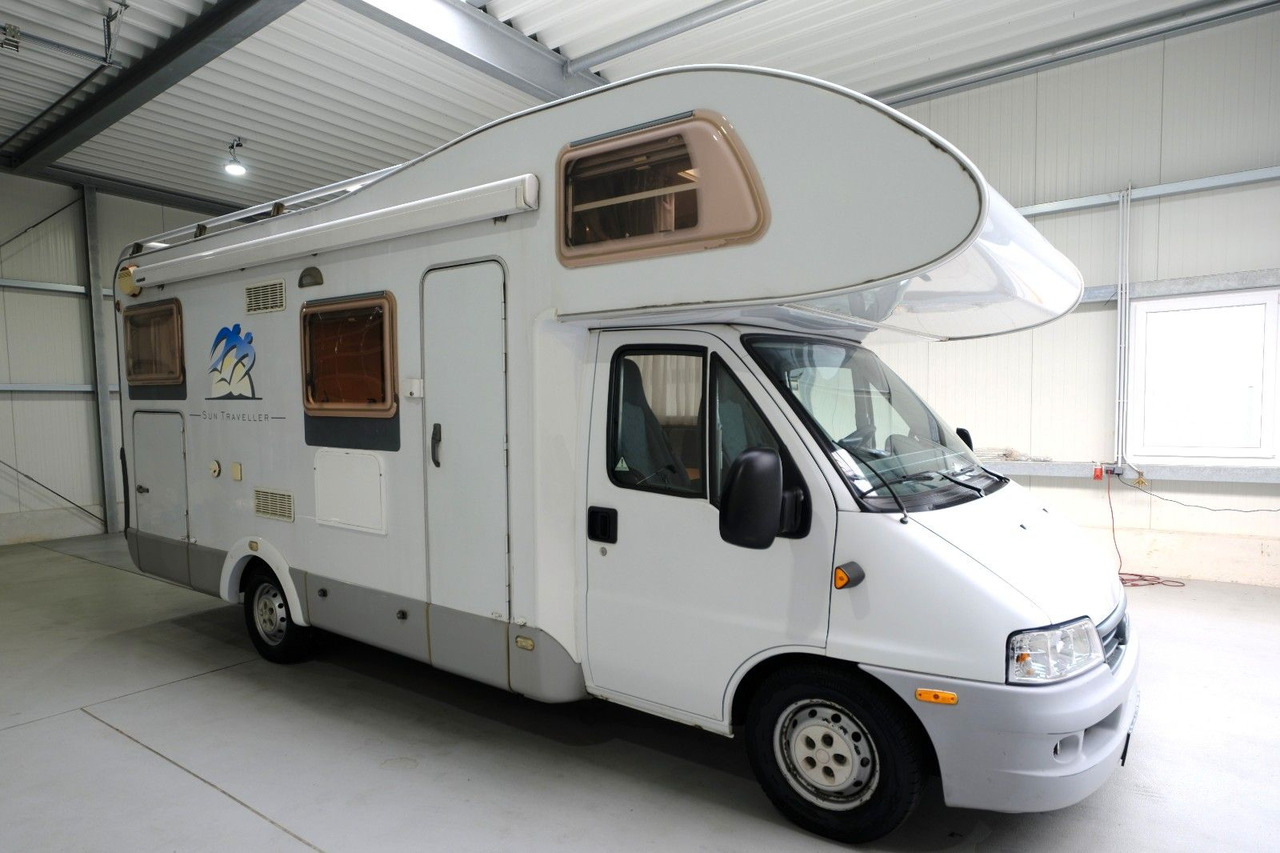 Knaus Sun Traveller 658 LG/Festbett/ DPF Grün/Garage - Alkoof camper: afbeelding 1 Knaus Sun Traveller 658 LG/Festbett/ DPF Grün/Garage - Alkoof camper: afbeelding 1