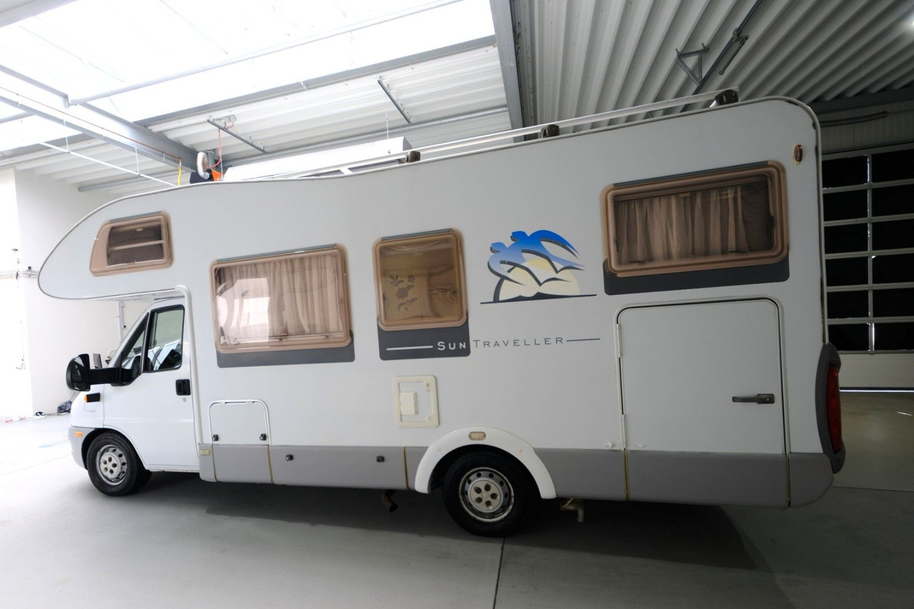 Knaus Sun Traveller 658 LG/Festbett/ DPF Grün/Garage - Alkoof camper: afbeelding 3 Knaus Sun Traveller 658 LG/Festbett/ DPF Grün/Garage - Alkoof camper: afbeelding 3