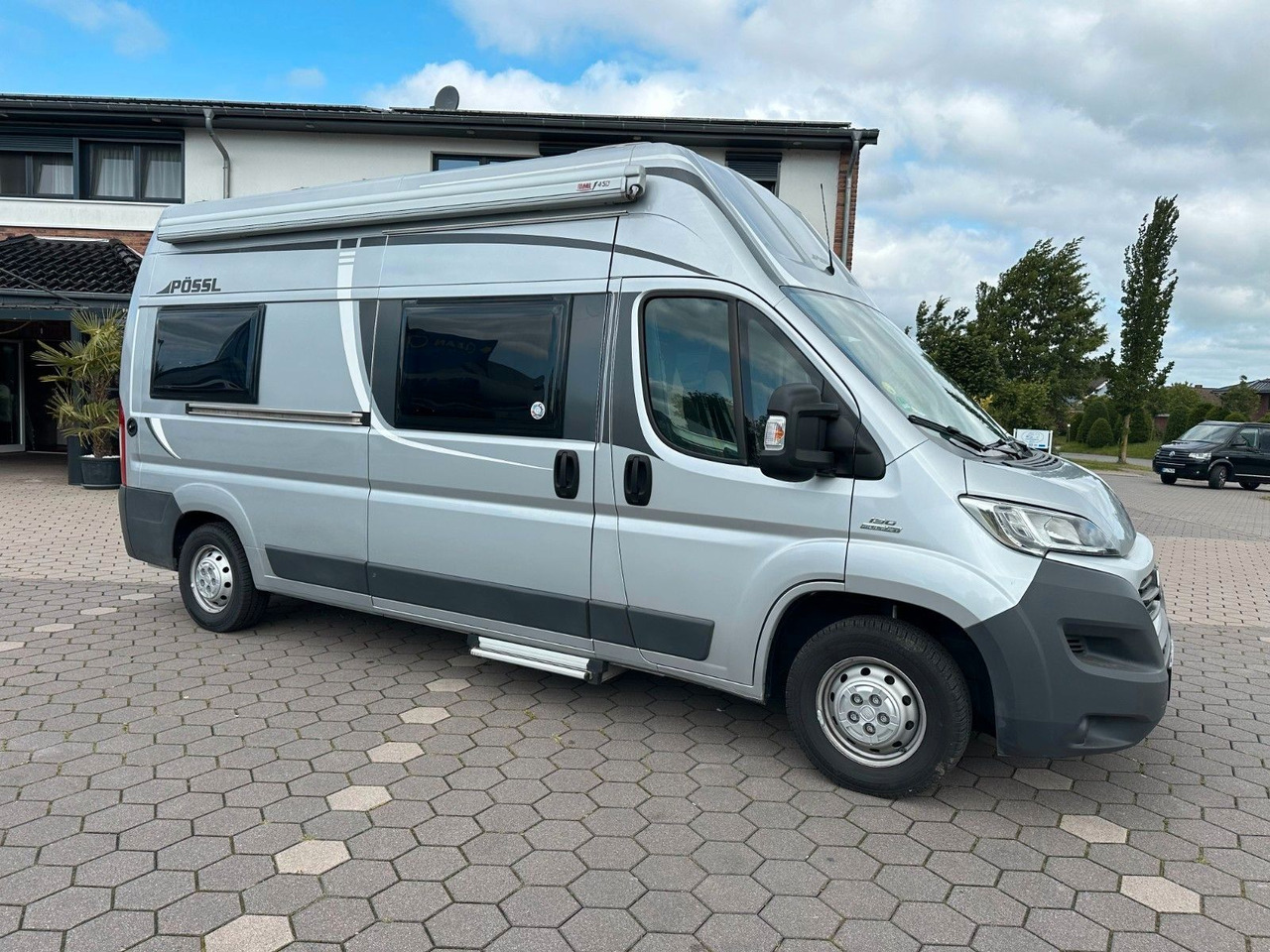 Pössl Roadstar 600 L Revolution/Festbett+Hubbett/TOP - Buscamper: afbeelding 2 Pössl Roadstar 600 L Revolution/Festbett+Hubbett/TOP - Buscamper: afbeelding 2