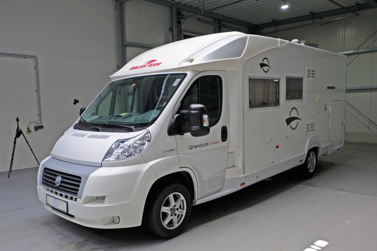 Roller Team Granduca Garage P/Festbett/Klima/Garage/Markise - Half integraal camper: afbeelding 2 Roller Team Granduca Garage P/Festbett/Klima/Garage/Markise - Half integraal camper: afbeelding 2