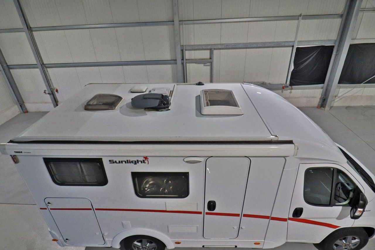 Sunlight V 60/1.Hand/Festbett/Garage/Klima/Markise - Half integraal camper: afbeelding 4 Sunlight V 60/1.Hand/Festbett/Garage/Klima/Markise - Half integraal camper: afbeelding 4