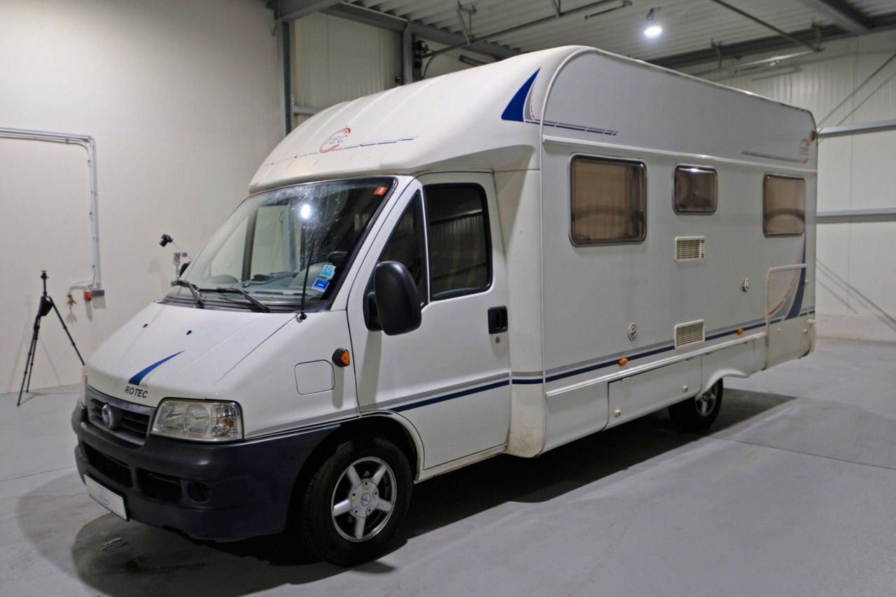 TEC Rotec Ti 6750 / Festbett / Klima /DPF-Grün - Half integraal camper: afbeelding 2 TEC Rotec Ti 6750 / Festbett / Klima /DPF-Grün - Half integraal camper: afbeelding 2