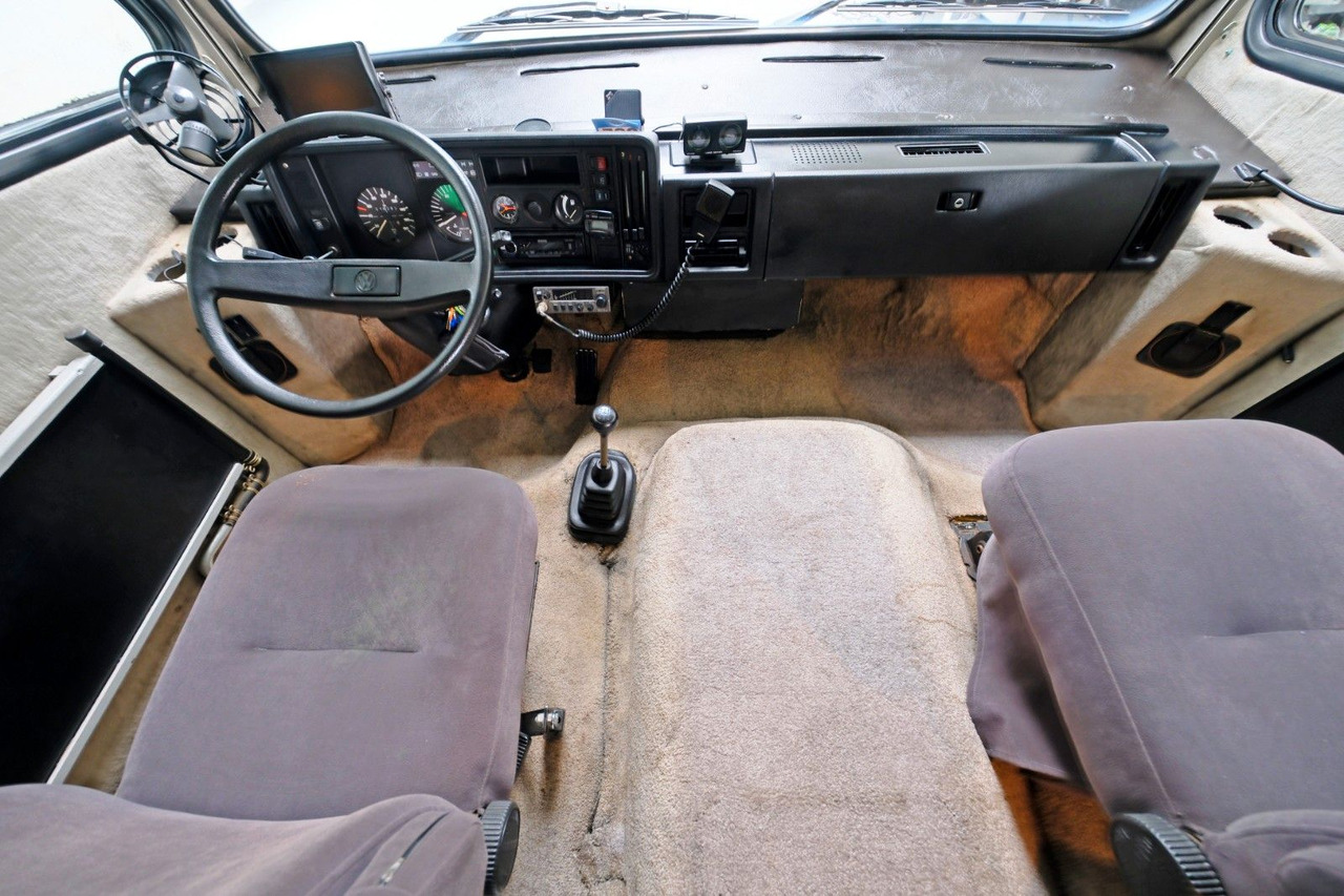 Vario Star 750/VW-Oldtimer H-Kennzeichen/Festbett+Hubb - Integraal camper: afbeelding 5 Vario Star 750/VW-Oldtimer H-Kennzeichen/Festbett+Hubb - Integraal camper: afbeelding 5
