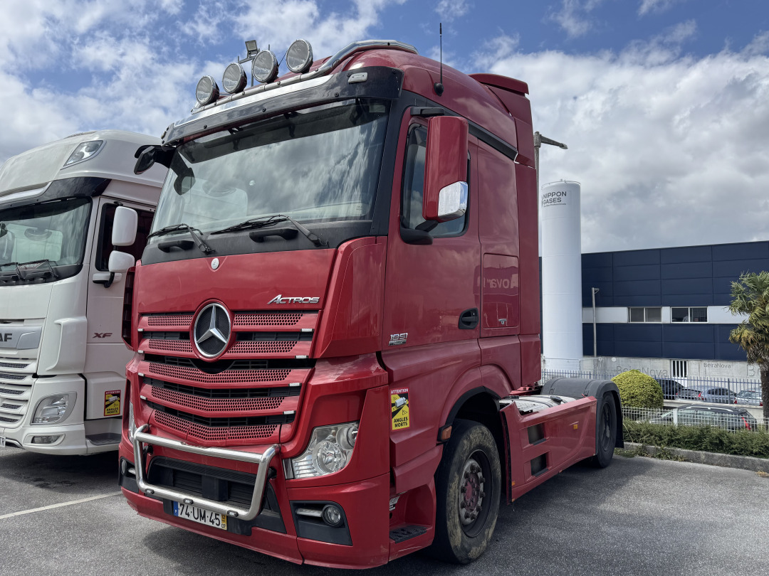 Mercedes Actros 510 1851 - Trekker: afbeelding 2 Mercedes Actros 510 1851 - Trekker: afbeelding 2