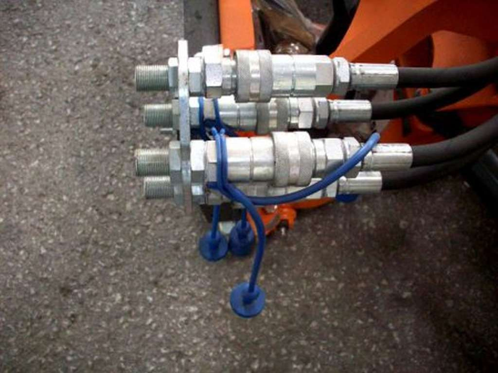 Agmatech LP2-2500 (10175) - Sneeuwschuif: afbeelding 4 Agmatech LP2-2500 (10175) - Sneeuwschuif: afbeelding 4