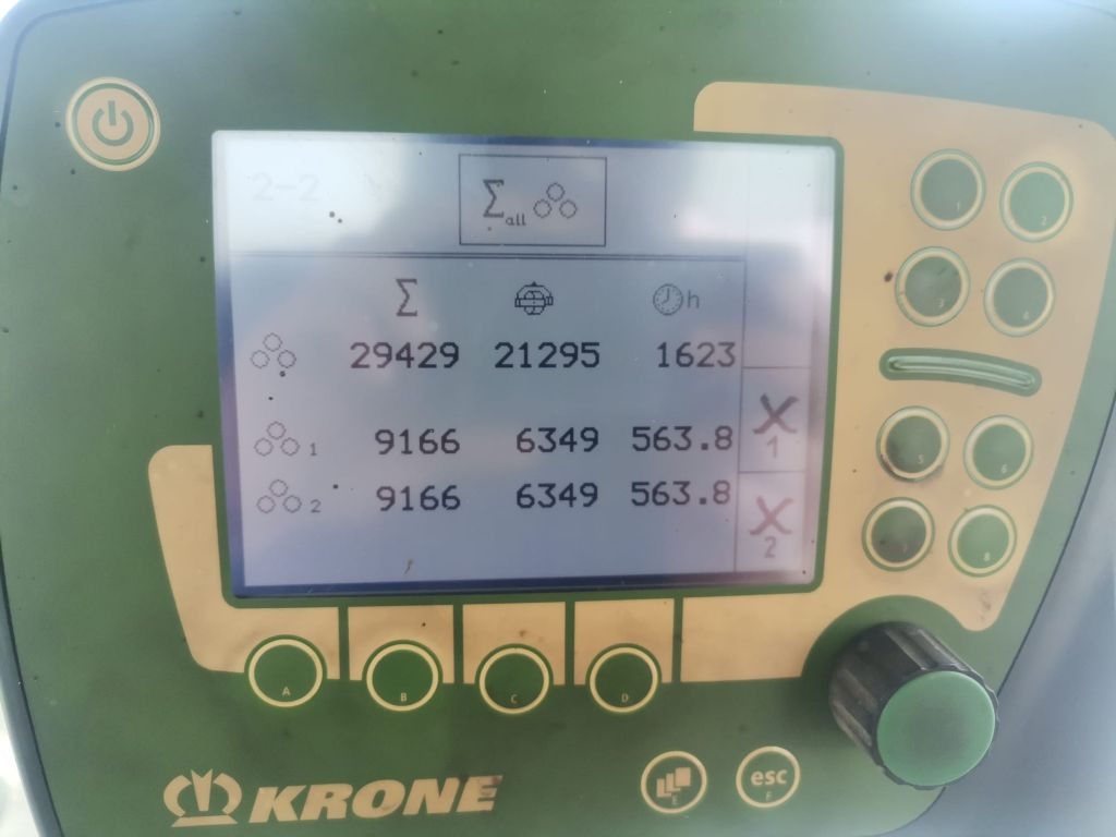 Krone Comprima CV 150 XC (15845) - Ronde balenpers: afbeelding 2 Krone Comprima CV 150 XC (15845) - Ronde balenpers: afbeelding 2
