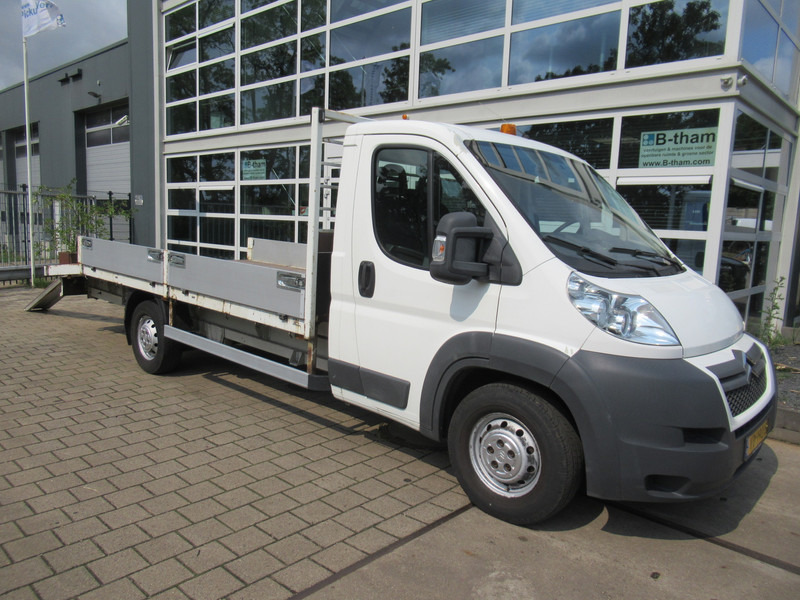 Citroën Jumper 35 2.2 HDI 110KW L4 Heavy Autotransporter - Bestelwagen met open laadbak: afbeelding 2 Citroën Jumper 35 2.2 HDI 110KW L4 Heavy Autotransporter - Bestelwagen met open laadbak: afbeelding 2