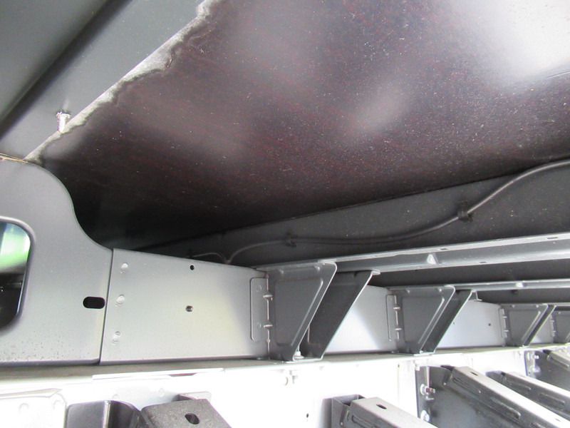 Bestelwagen met open laadbak Ford Transit Laadbak L3 370 x 220 Nieuw / Neu / New: afbeelding 9 Bestelwagen met open laadbak Ford Transit Laadbak L3 370 x 220 Nieuw / Neu / New: afbeelding 9